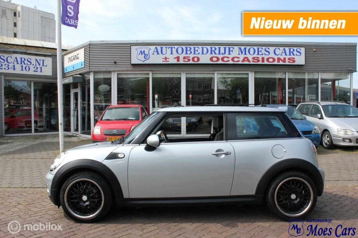 MINI Cooper - 1.6 COOPER PEPPER / NAVIGATIE / PDC / PANO - AutoWereld.nl