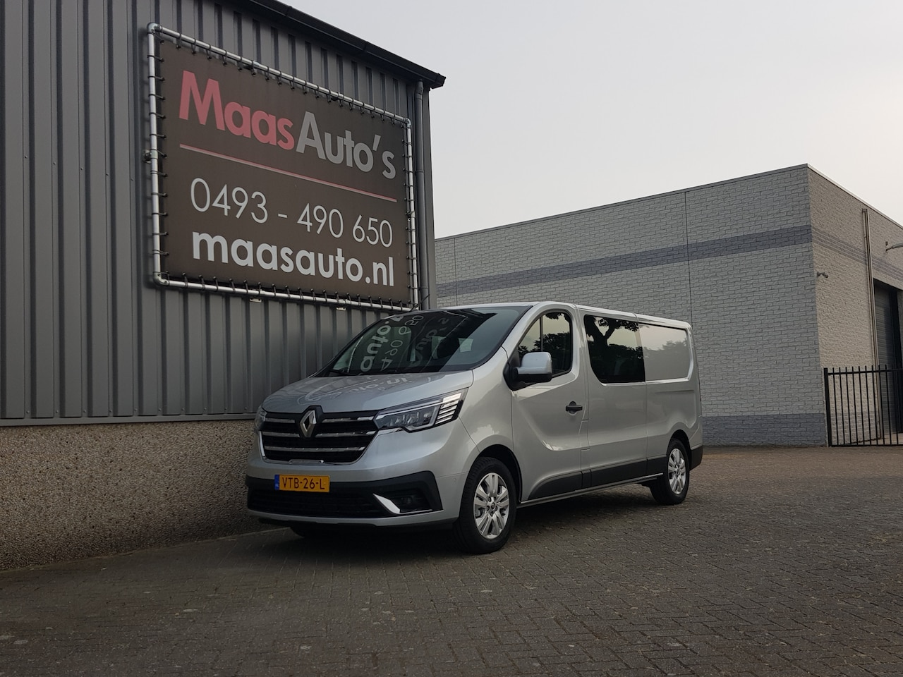 Renault Trafic - 2.0 dCi 131 pk T29 L2-H1 dubbele-cabine 6 persoons Work Edition uitvoering !!! - AutoWereld.nl