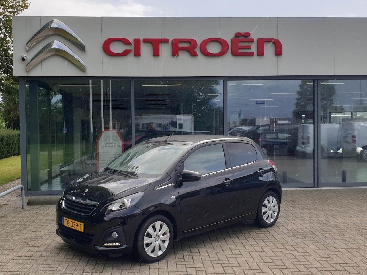 Peugeot 108 - 1.0 e-VTi Active TOP! Open dak | Airco | - AutoWereld.nl