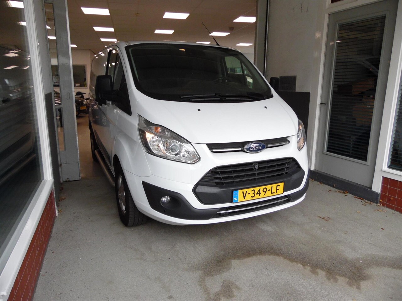 Ford Transit Custom - GB 2.0 TDCi 130PK 270 L1H1 (161 - AutoWereld.nl