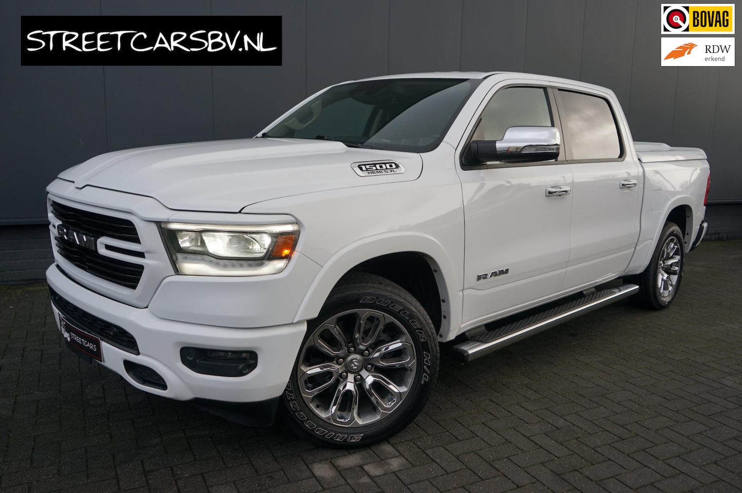 Dodge Ram 1500 - 5.7 Hemi V8 4x4/Laramie/38dkm! /LPG /Garantie - AutoWereld.nl