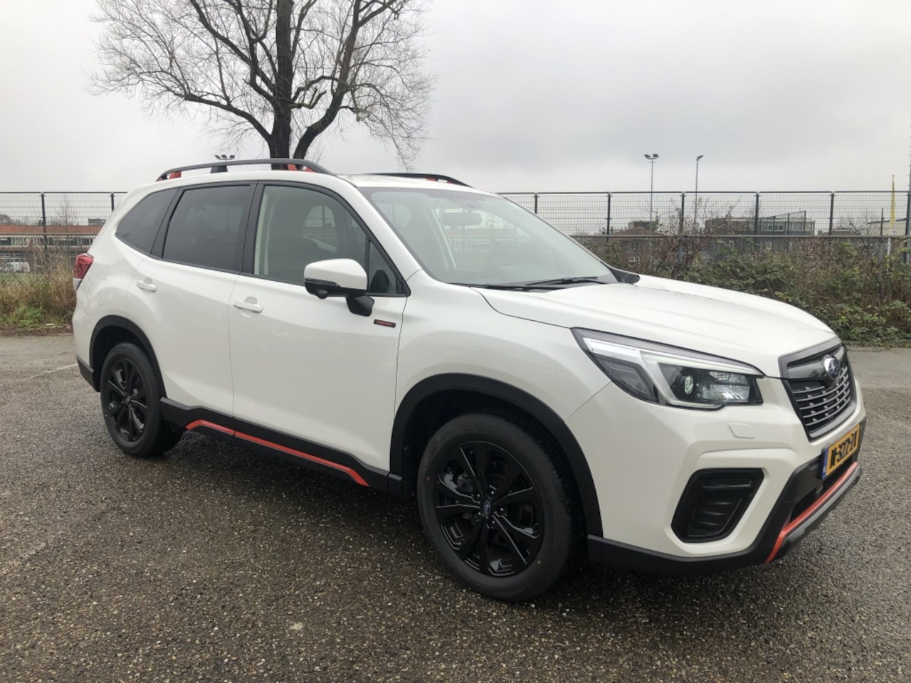 Subaru Forester - 2.0i e-BOXER Sport 2.0i e-BOXER Sport - AutoWereld.nl