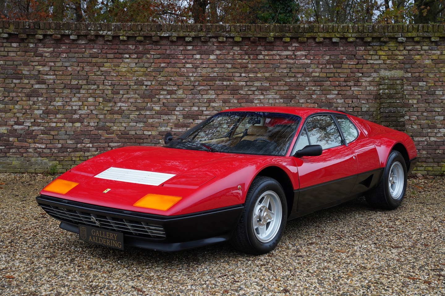 Ferrari 512 - BB ,Only 44.000 km, 70% first paint, rare European carburetor version, VERY original examp - AutoWereld.nl