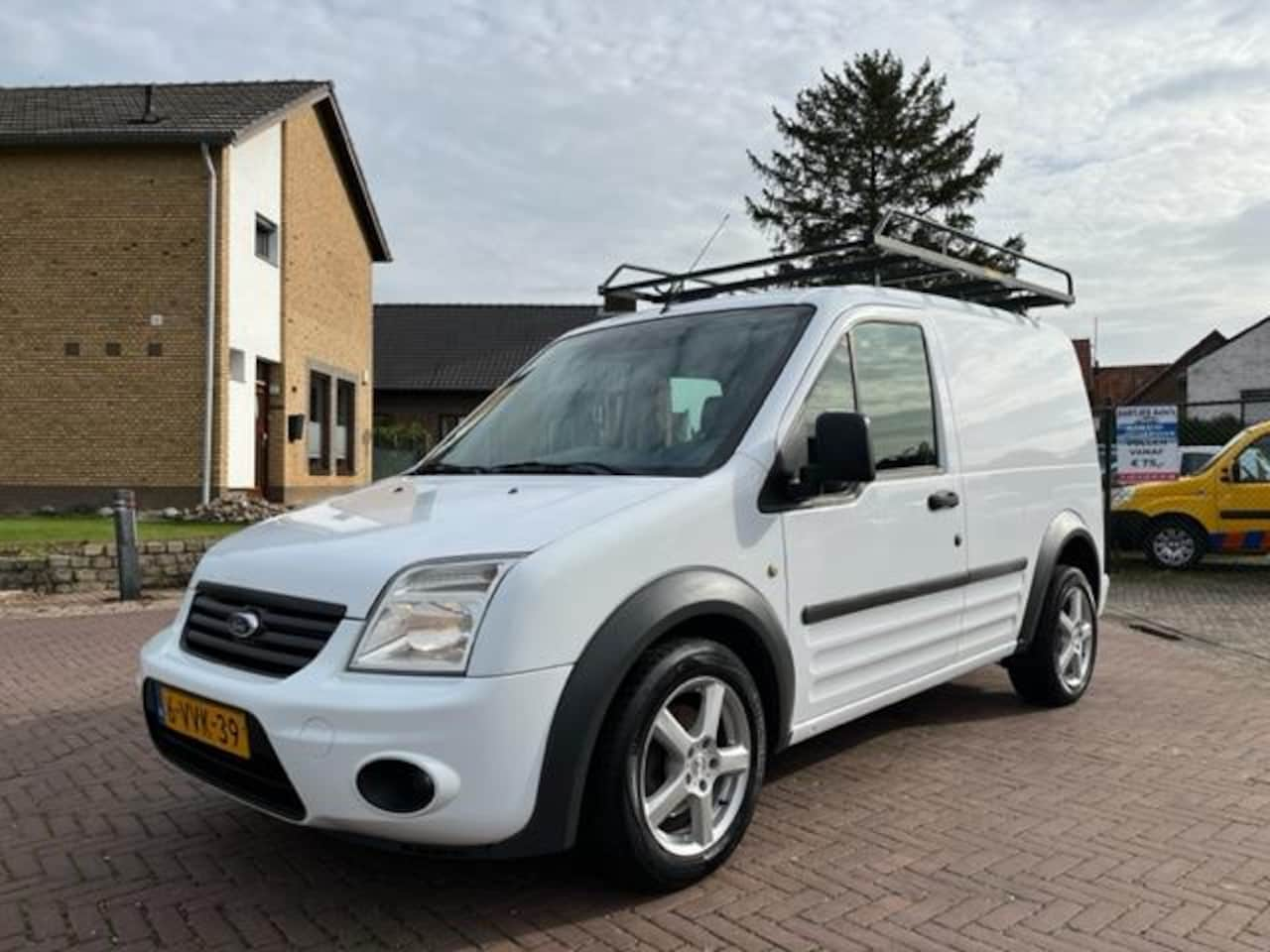 Ford Transit Connect - T200S 1.8 TDCi Trend T200S 1.8 TDCi Trend - AutoWereld.nl