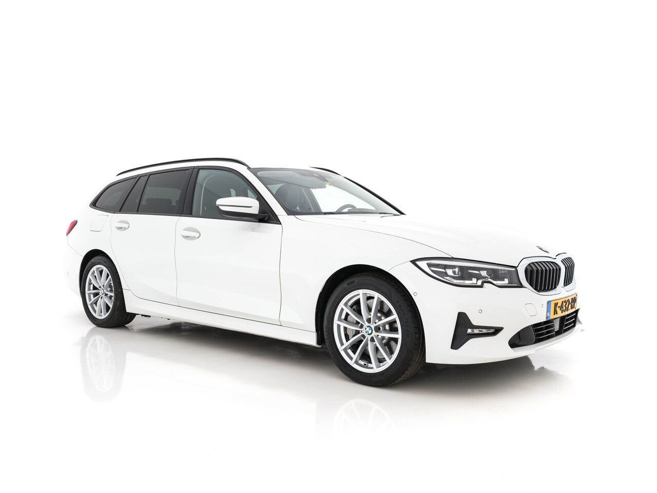 BMW 3-serie Touring - 330e (INCL.BTW) *ACC | VIRTUAL-COCKPIT | LED-LIGHTS | VOLLEDER | NAVI-PROF | DAB | ECC | P - AutoWereld.nl