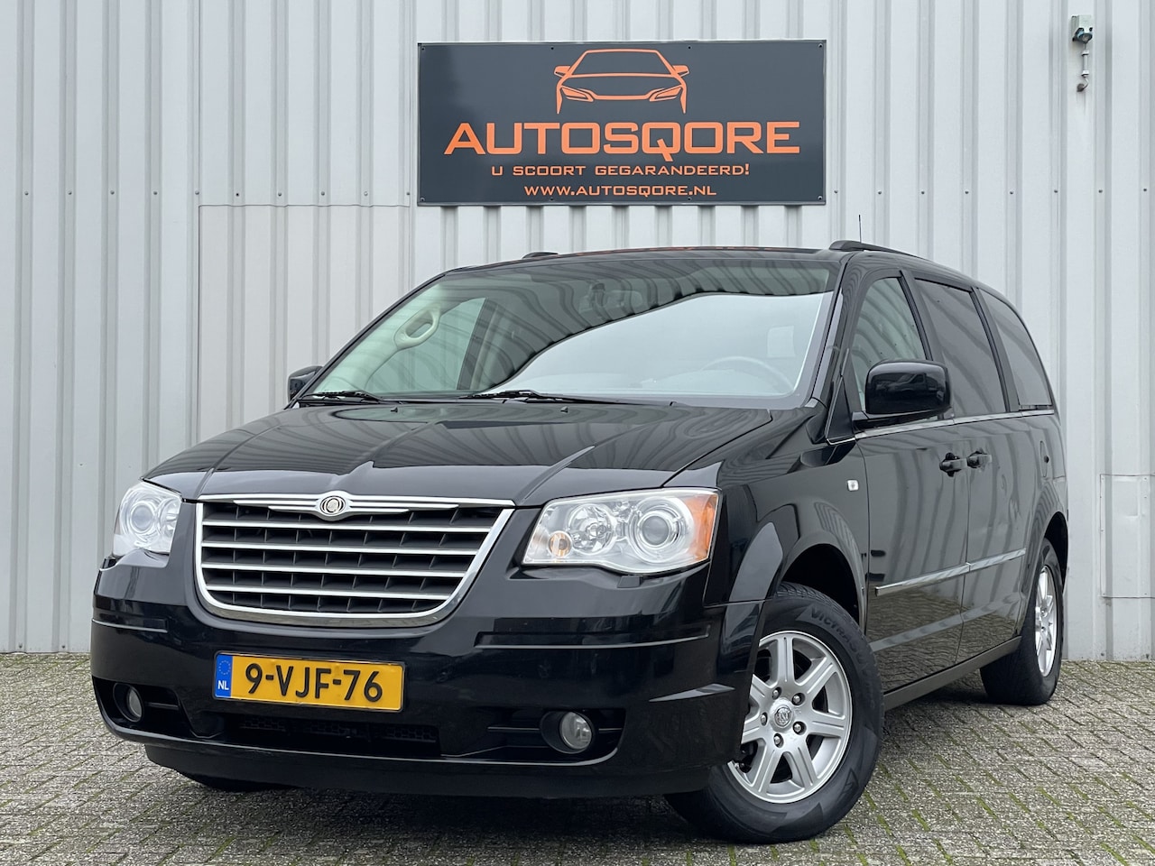 Chrysler Grand Voyager - 2.8 CRD Executive Edition 2.8 CRD Executive Edition - AutoWereld.nl