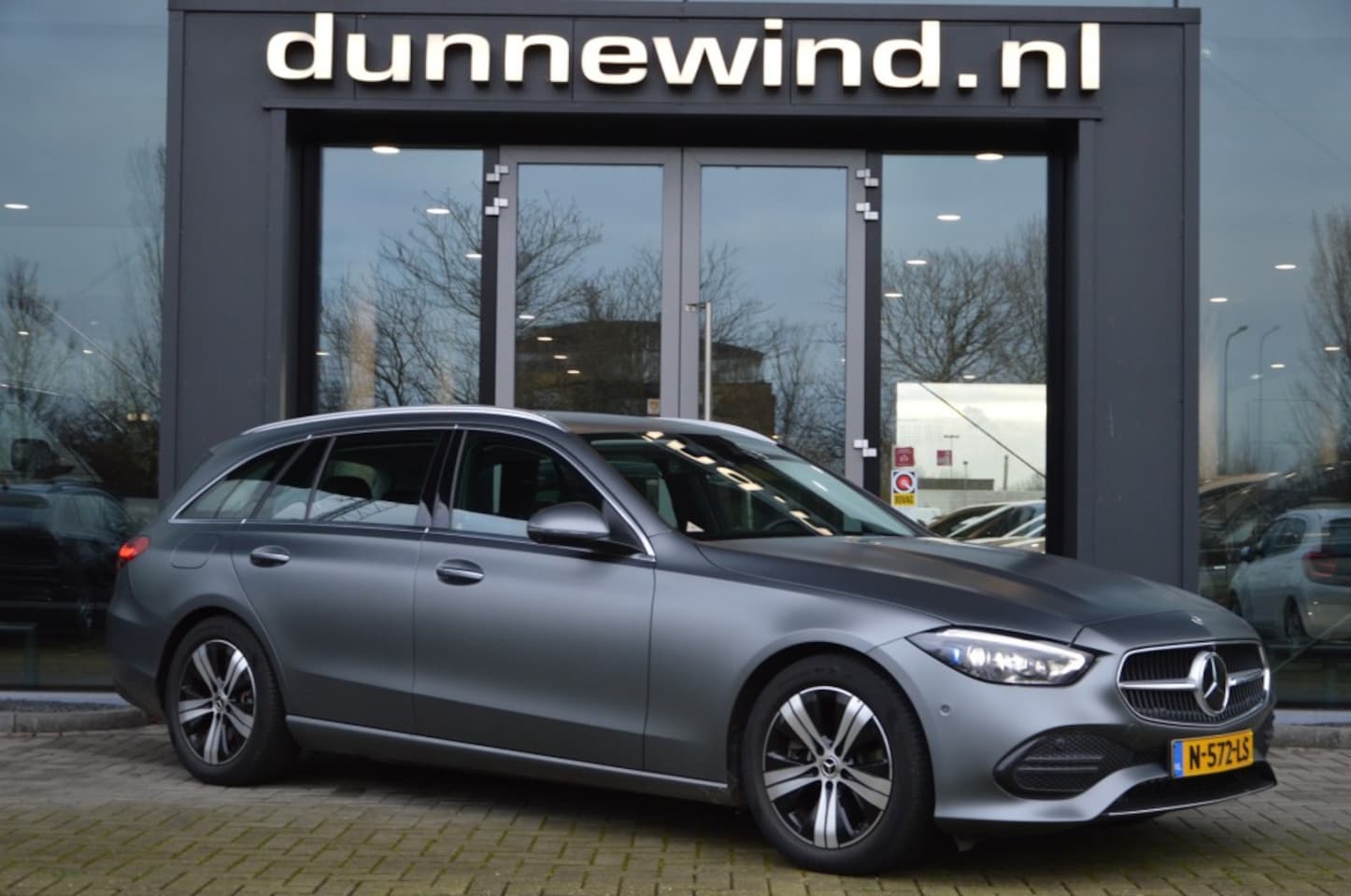 Mercedes-Benz C-klasse - C200 MAT GRIJS*LEDER*SFEER*BTW*NL-AUTO*TREKHAAK - AutoWereld.nl