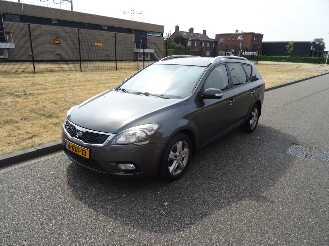 Kia Cee'd Sporty Wagon - 1.6 CRDi X-ecutive 1.6 CRDi X-ecutive - AutoWereld.nl