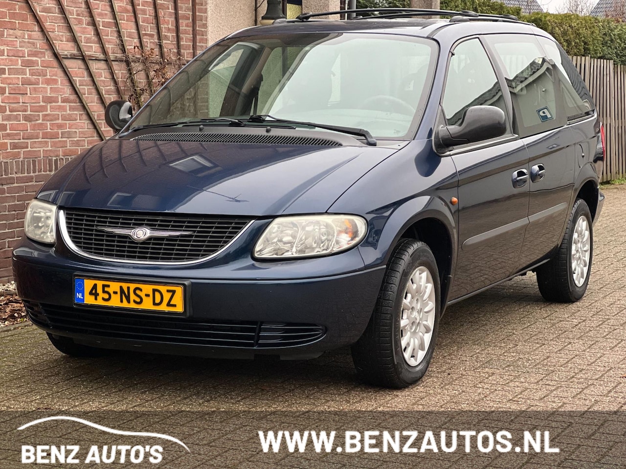 Chrysler Voyager - 2.4i SE Luxe Youngtimer/Airco/7-Persoons - AutoWereld.nl