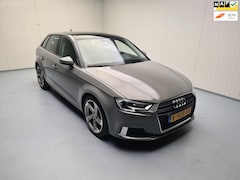 Audi A3 Sportback - 40 TFSI Design Quattro Plus Leer Navi Panodak Ecc Alu Trekhaak