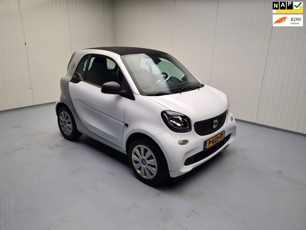 Smart Fortwo - Business Solutions Plus € 2000 Subsidie mogelijk Navi Ecc Cruise Control - AutoWereld.nl