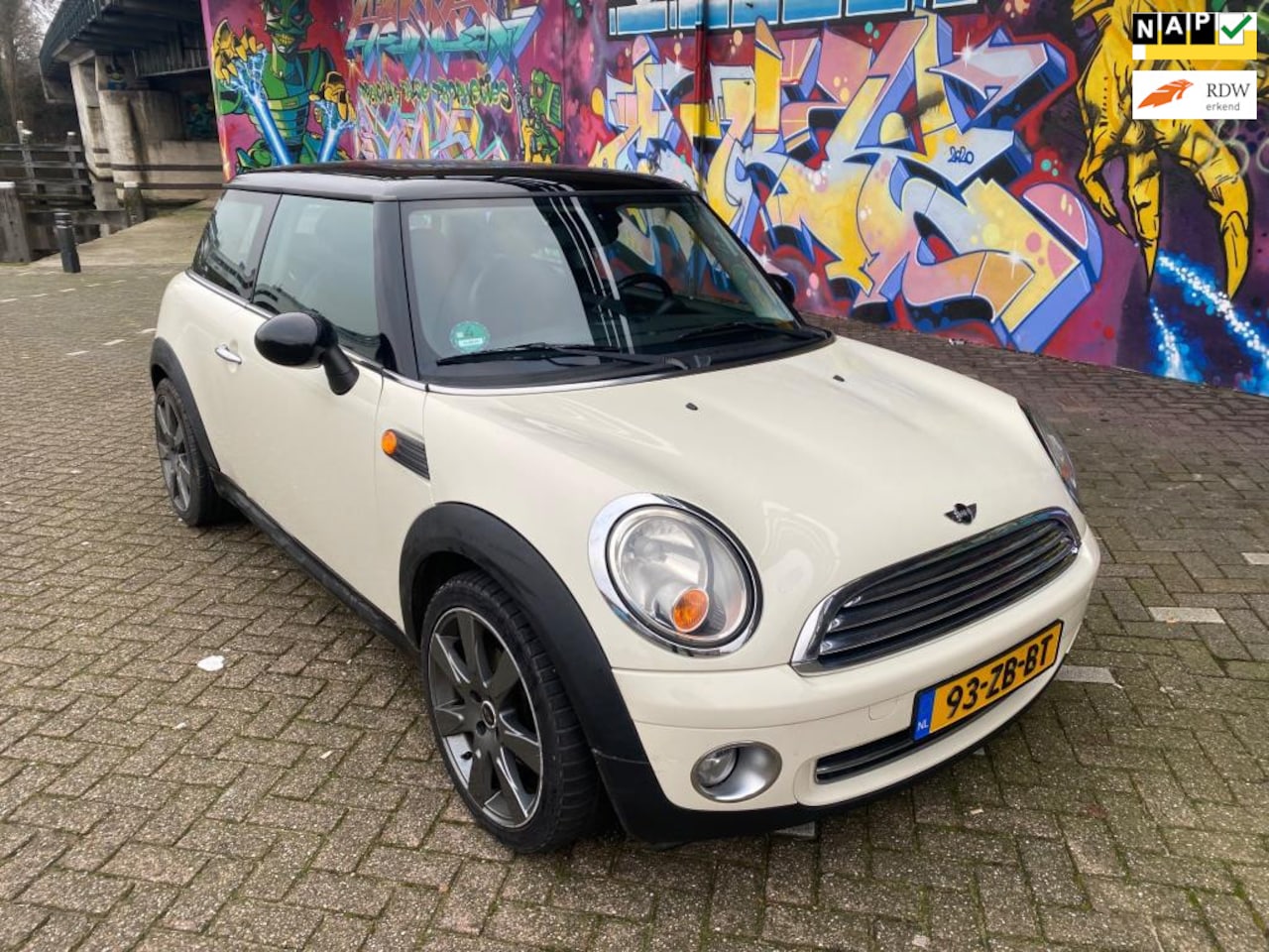 MINI Cooper - 1.6 Seven vol leer airco mooie velgen mooie auto goed onderhouden veel vervangen voor hand - AutoWereld.nl