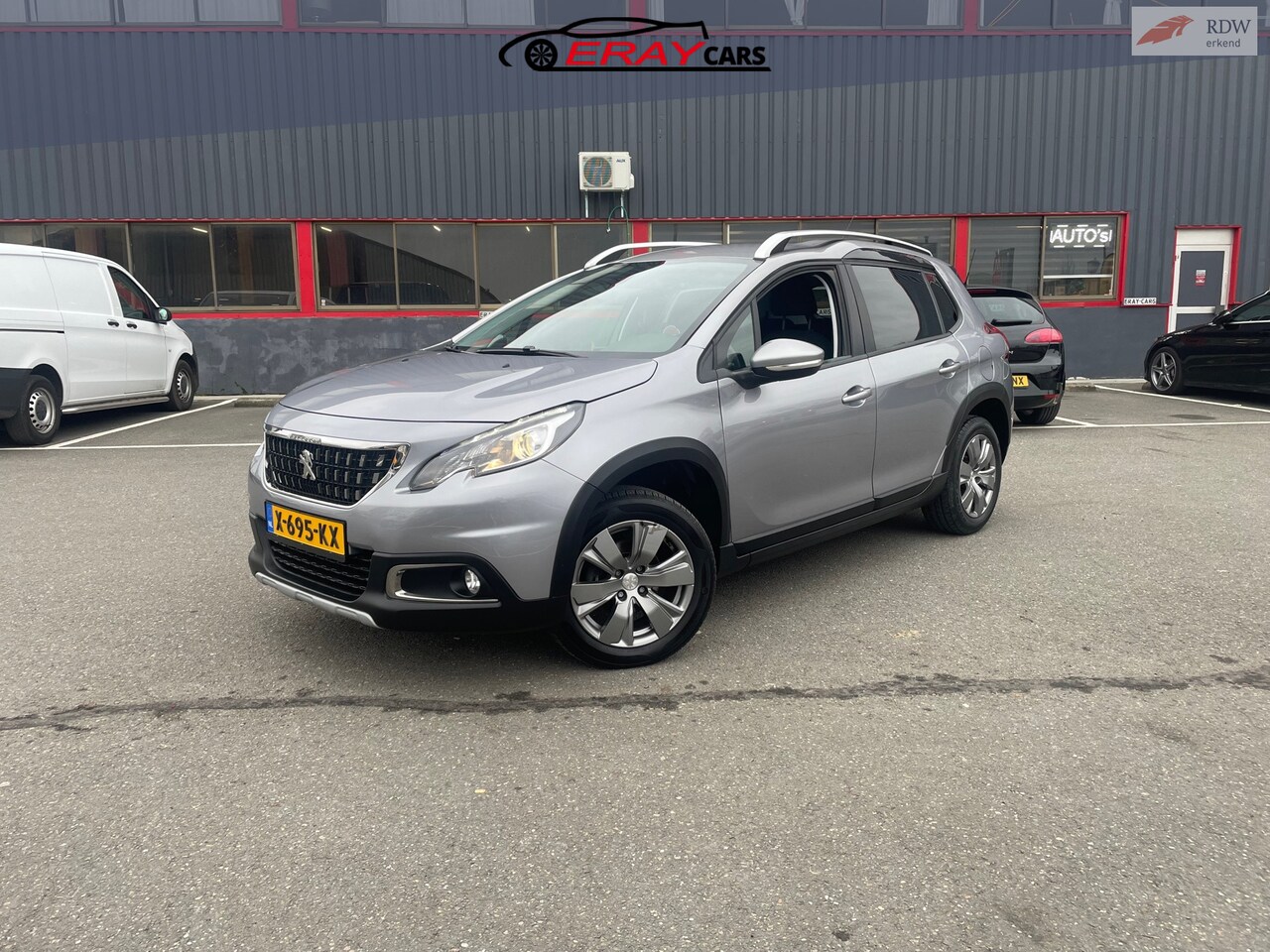 Peugeot 2008 - 1.2 PureTech Allure / LAGE KM / AIRCO /SP VLG / OHB / - AutoWereld.nl