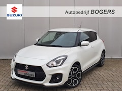 Suzuki Swift - 1.4 Sport Navigatie, ClimateControl, 17"Lm, Adaptive Cruisecontrol, Keyless Entry, Achteru