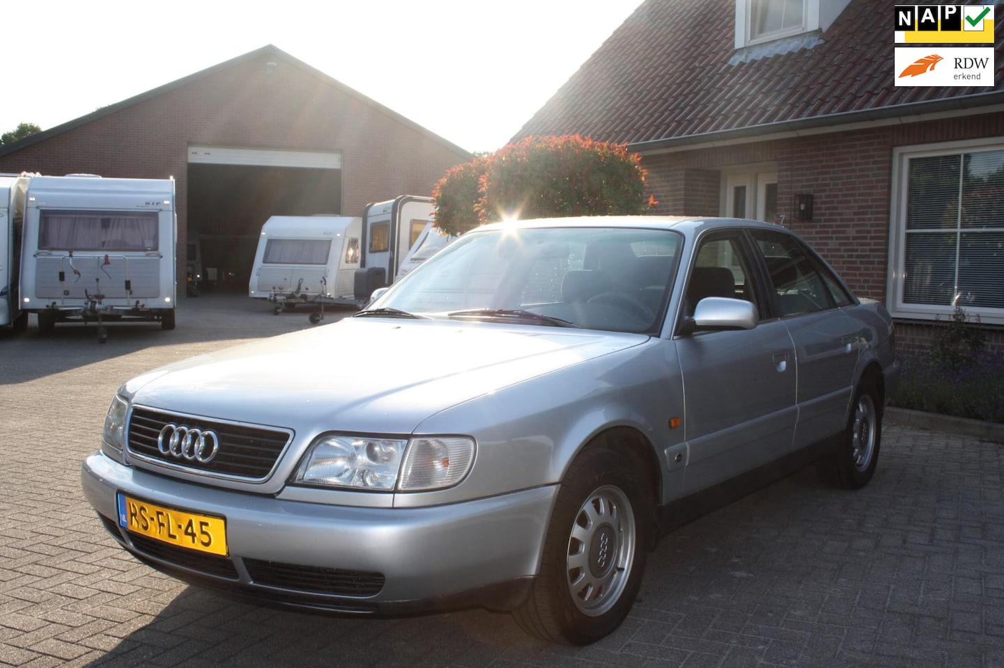 Audi 100 - 2.6 motor Dealer Onderhouden Nette Auto 1Ste Eigenaar - AutoWereld.nl