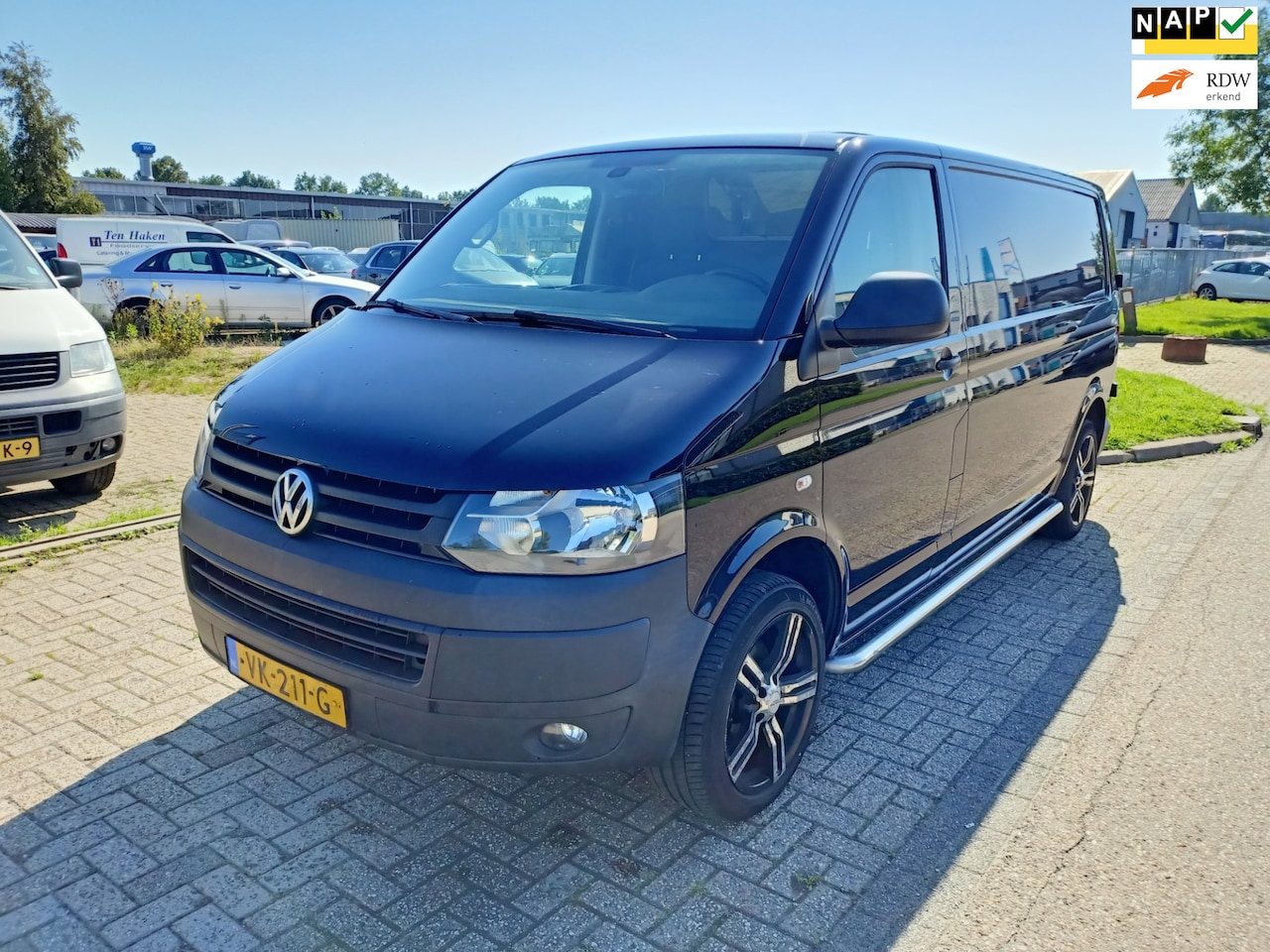 Volkswagen Transporter - 2.0 TDI L2H1 Comfortline NAV.+ Airco Bj:2014 NAP! - AutoWereld.nl