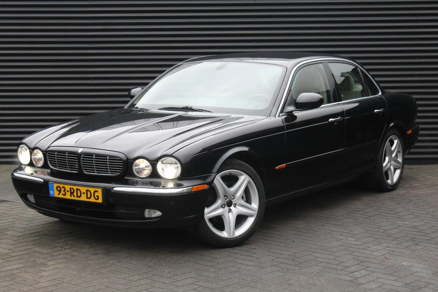 Jaguar XJ - 3.0 V6 Sovereign | Youngtimer | Adaptive cruise | Keurig | - AutoWereld.nl