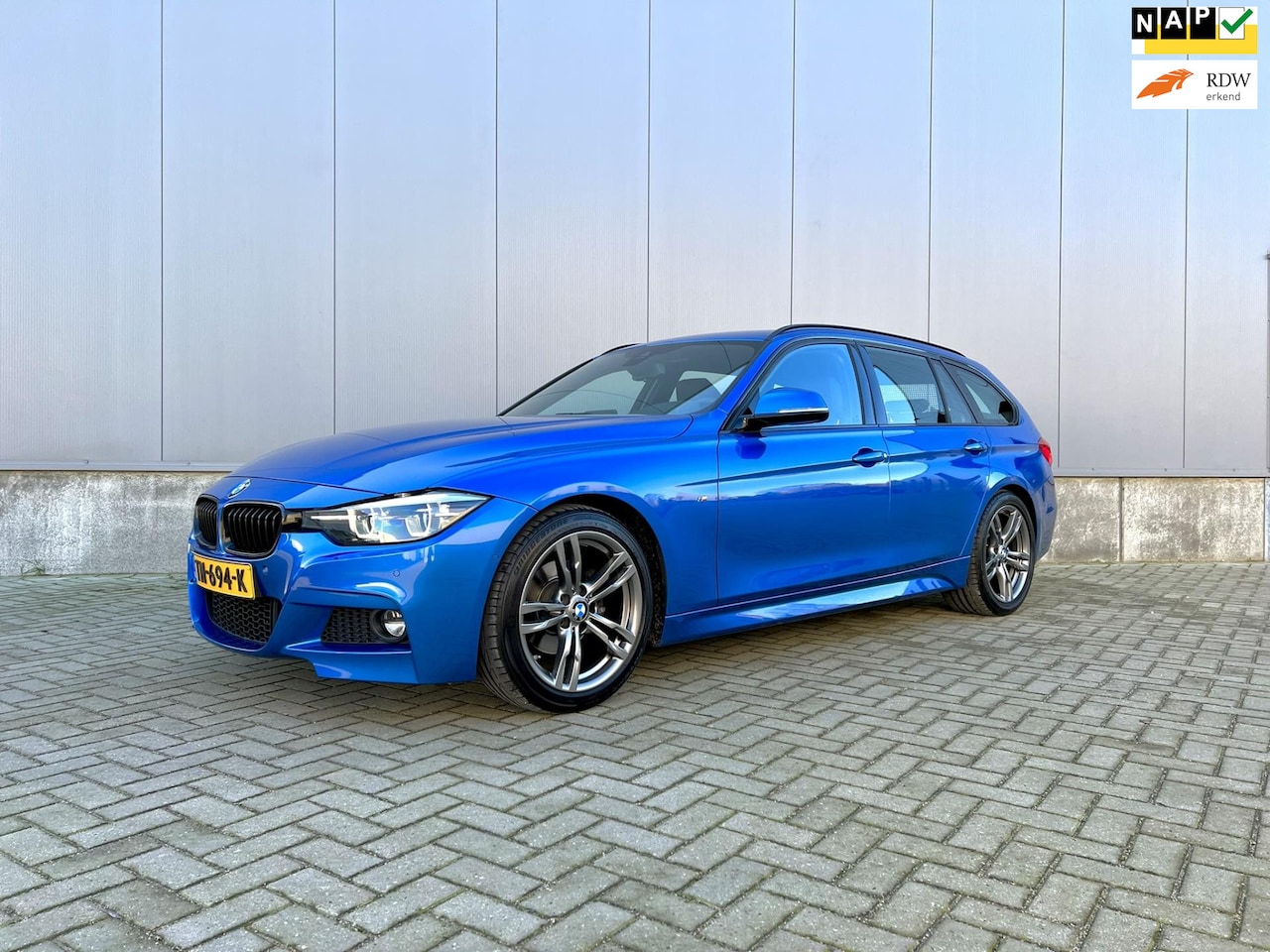 BMW 3-serie Touring - 320i M Sport Edition Shadow Leer Shadow Line Camera - AutoWereld.nl