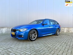 BMW 3-serie Touring - 320i M Sport Edition Shadow Leer Shadow Line Camera