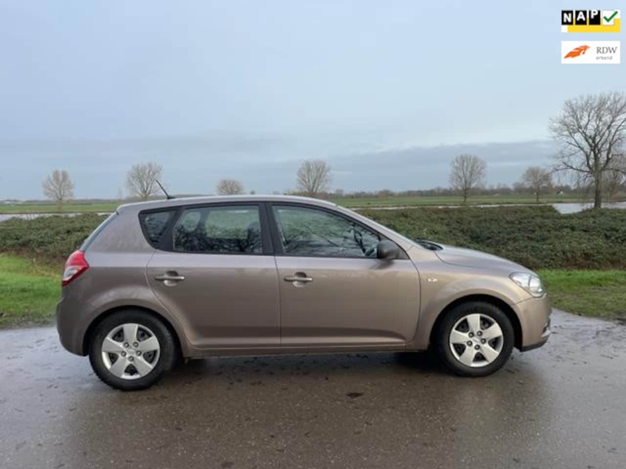 Kia Cee'd - 1.4 CVVT X-tra 1.4 CVVT X-tra - AutoWereld.nl