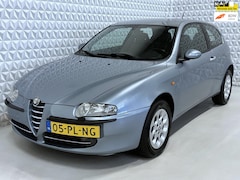 Alfa Romeo 147 - 1.6 T.Spark Veloce Lusso - Vol opties (2004)