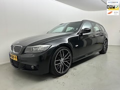 BMW 3-serie Touring - 318i Corporate Lease M Sport Edition # Alcantara # Nap # Dealer onderhouden # 19 Inch