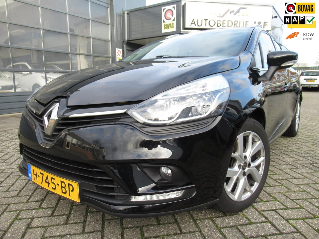 Renault Clio Estate - 0.9 TCe Limited / Keyless / NAV / PDC / 1ste Eigenaar - AutoWereld.nl