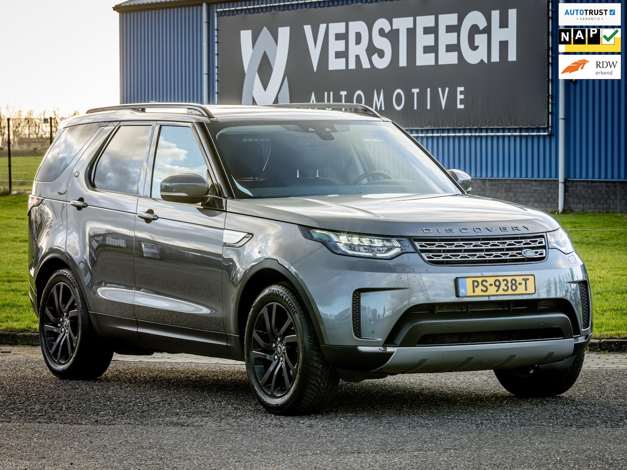 Land Rover Discovery - 3.0 Td6 HSE 7p. Panoramadak|Trekhaak|Luchtvering - AutoWereld.nl