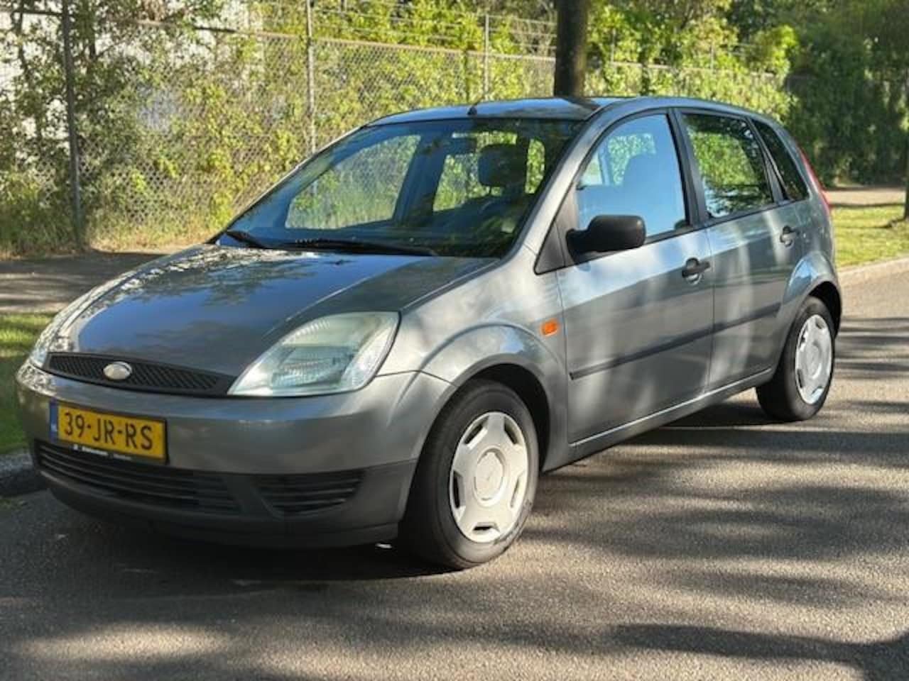 Ford Fiesta - 1.3 Core 5-Deurs / Zuinig/ 1 Jaar APK - AutoWereld.nl