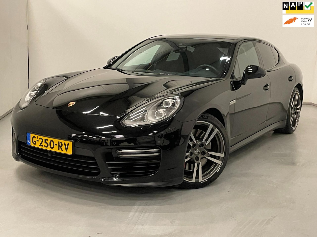 Porsche Panamera - 4.8 GTS / Sport Chrono / Facelift / LED / 20" LM - AutoWereld.nl