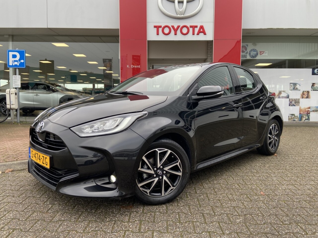 Toyota Yaris - 1.5 VVT-i Dynamic Apple/Android 5drs - AutoWereld.nl