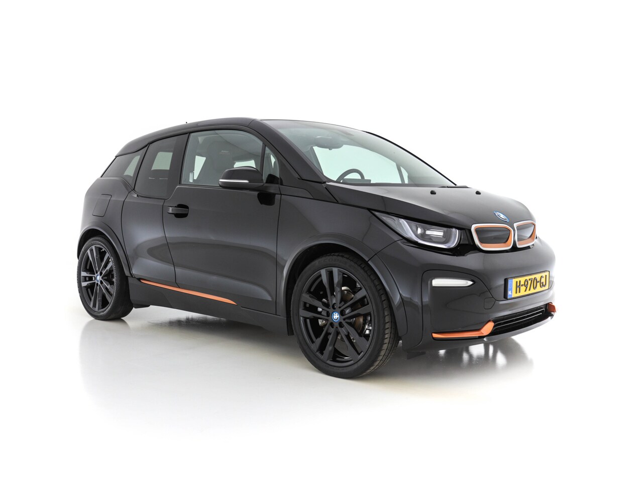 BMW i3 - S 120Ah 42 kWh Road-Style-Edition (INCL-BTW ) Aut * STELLAR-VOLLEDER | NAVI-FULLMAP | HARM - AutoWereld.nl