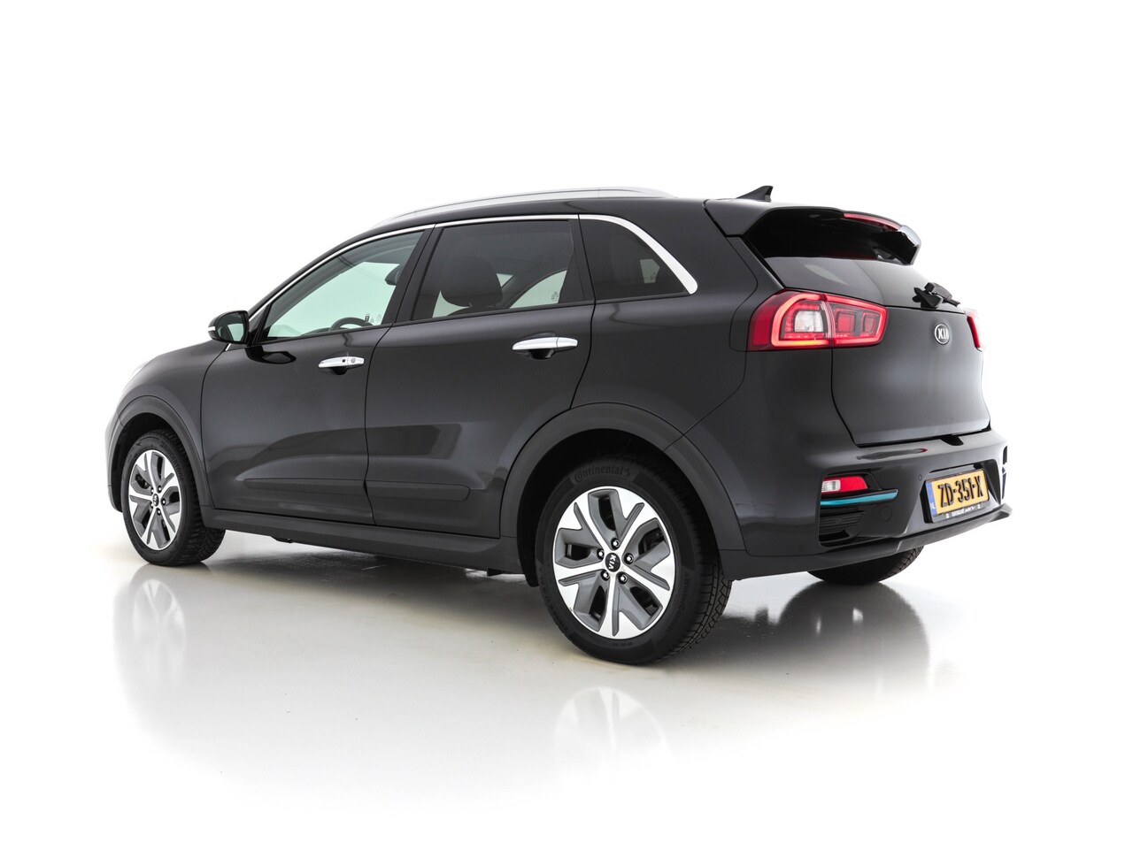 Kia eNiro ExecutiveLine 64kWh (INCLBTW) *VOLLEDER FULLLED JBL