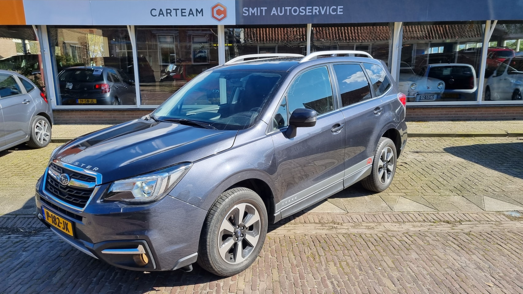 Subaru Forester - 2.0 Comfort AWD Panoramadak Trekhaak . - AutoWereld.nl