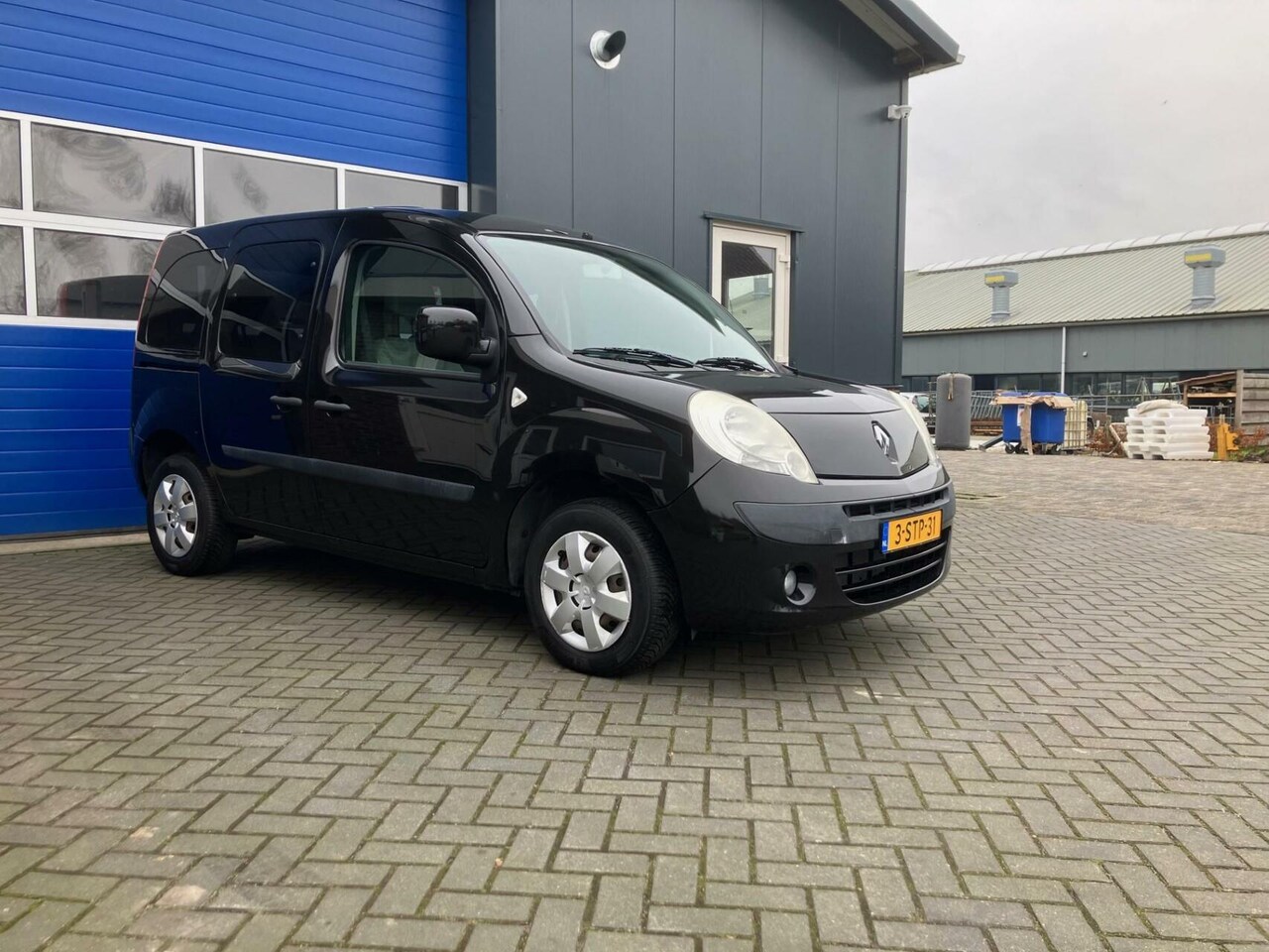 Renault Kangoo Family - 1.6 Expression Invalide uitvoering. - AutoWereld.nl