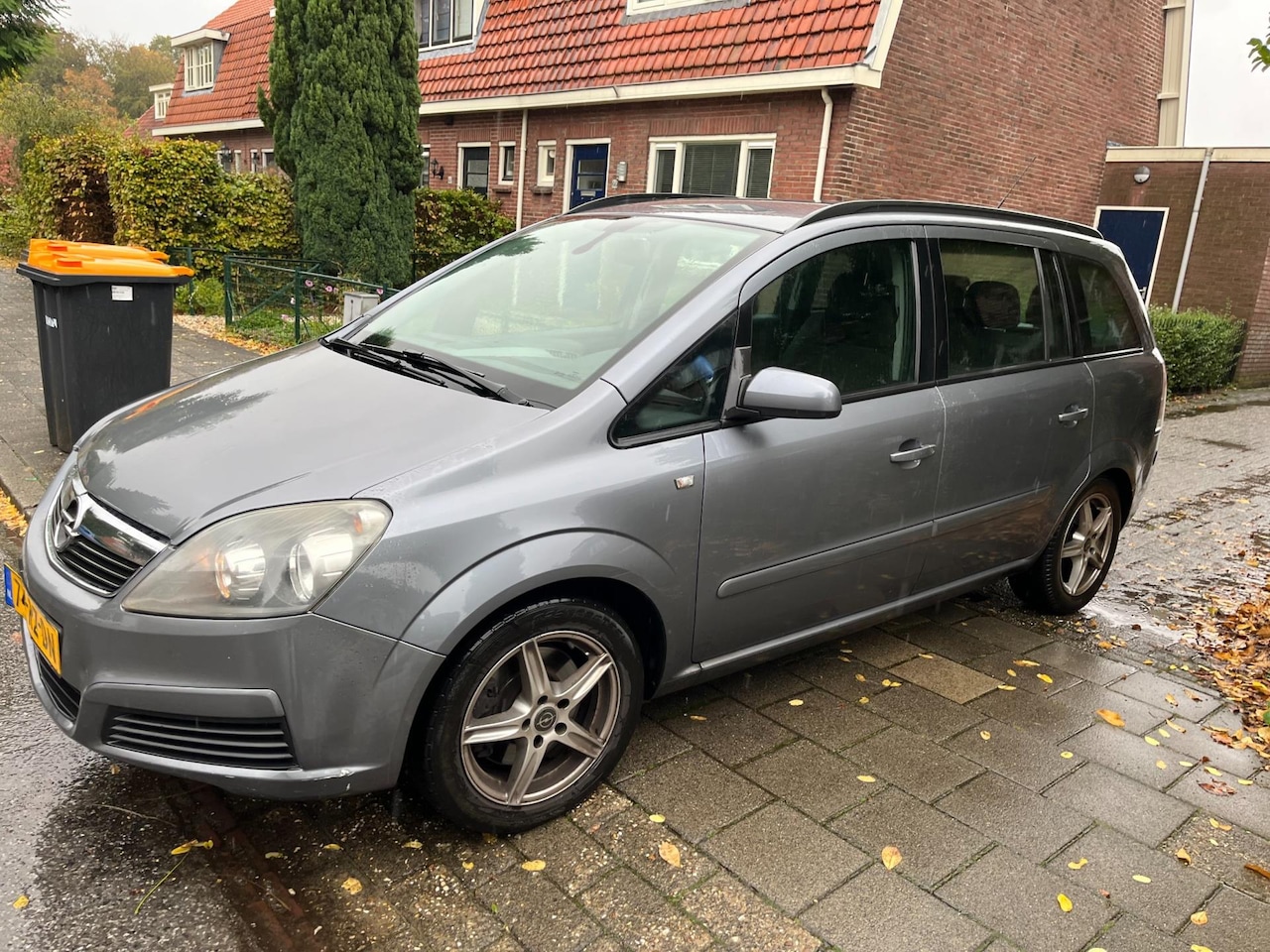 Opel Zafira - 1.9 CDTi Executive AUTOMAAT EURO-4 7-PERSONEN - AutoWereld.nl