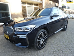 BMW X6 - M50d High Executive Leder / Panoramadak / Head up / 22 Inch Lmv