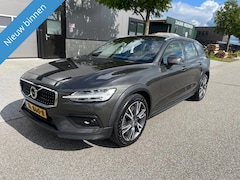 Volvo V60 Cross Country - 2.0 D4 AWD Intro Edition/pano/leer/led/voll voll