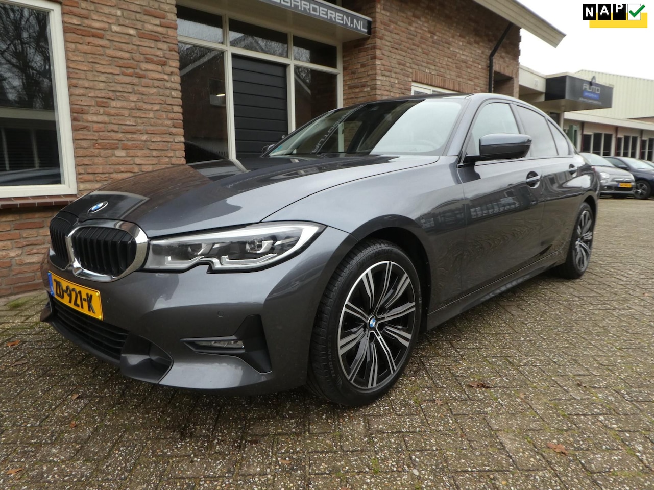 BMW 3-serie - 320d High Executive Edition Automaat / Leder / Head Up / Navi - AutoWereld.nl