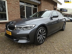 BMW 3-serie - 320d High Executive Edition Automaat / Leder / Head Up / Navi