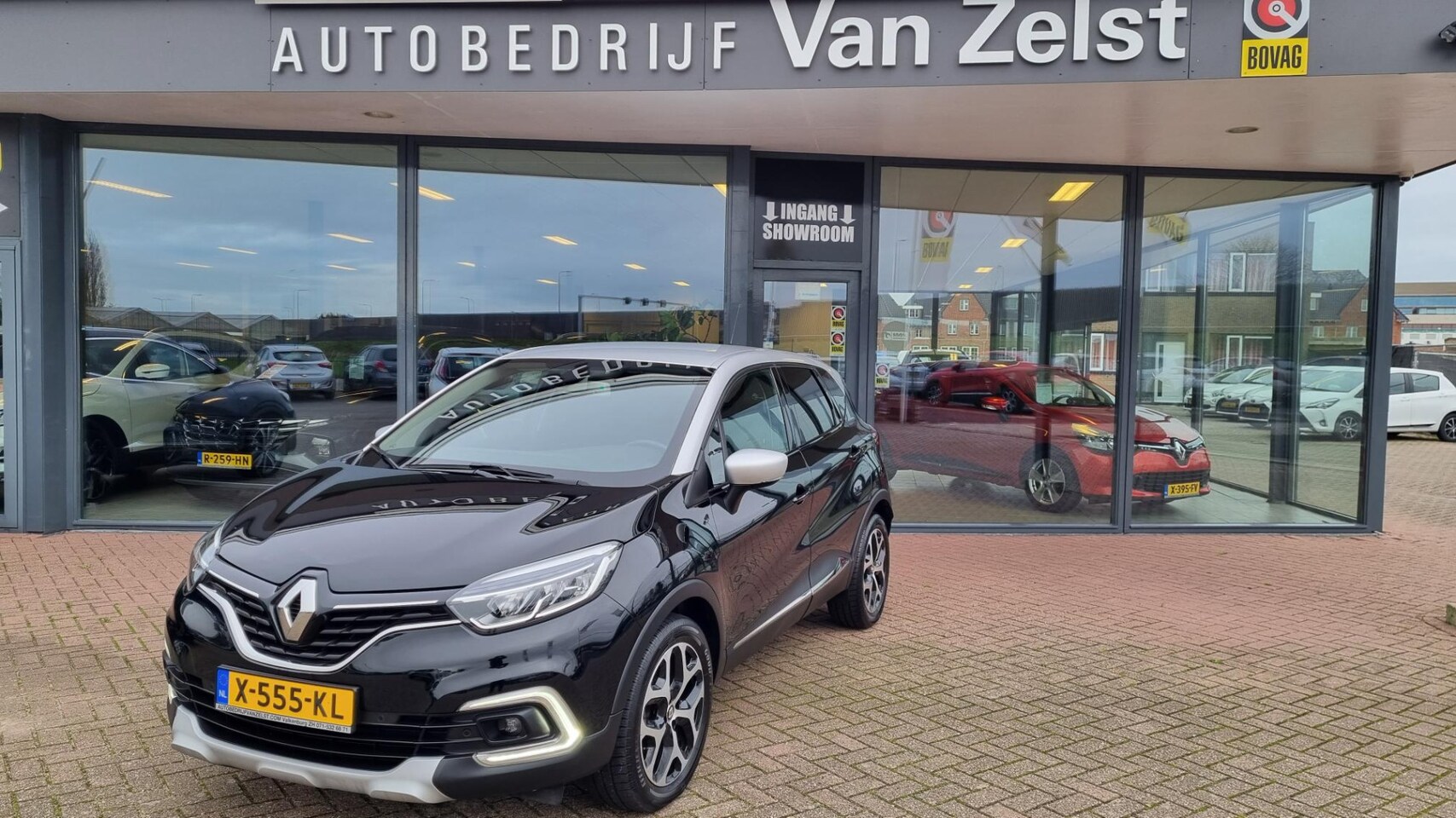 Renault Captur - 1.3 TCe Intens Automaat, Airco automatisch, Multimedia systeem, Navigatie, Camera, Telefoo - AutoWereld.nl