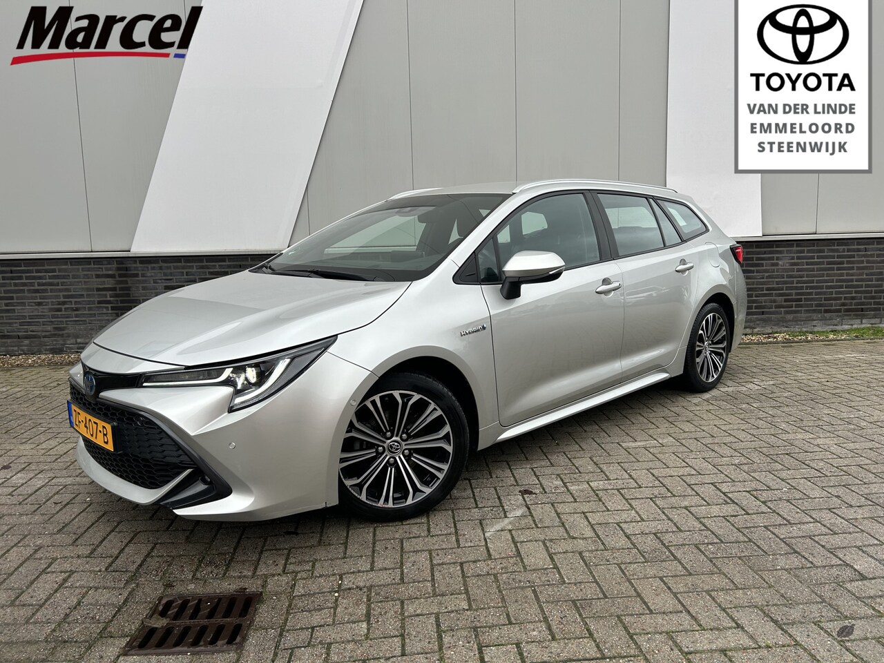 Toyota Corolla Touring Sports - 1.8 Hybrid Style Touring Sports 1.8 Hybrid Style - AutoWereld.nl