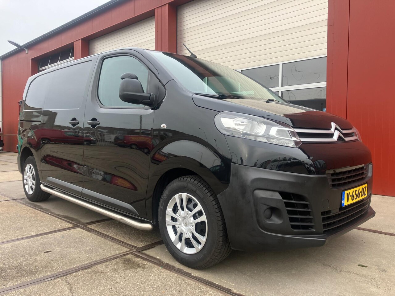 Citroën Jumpy - 2.0 BlueHDI 120 Club M S&S - AutoWereld.nl