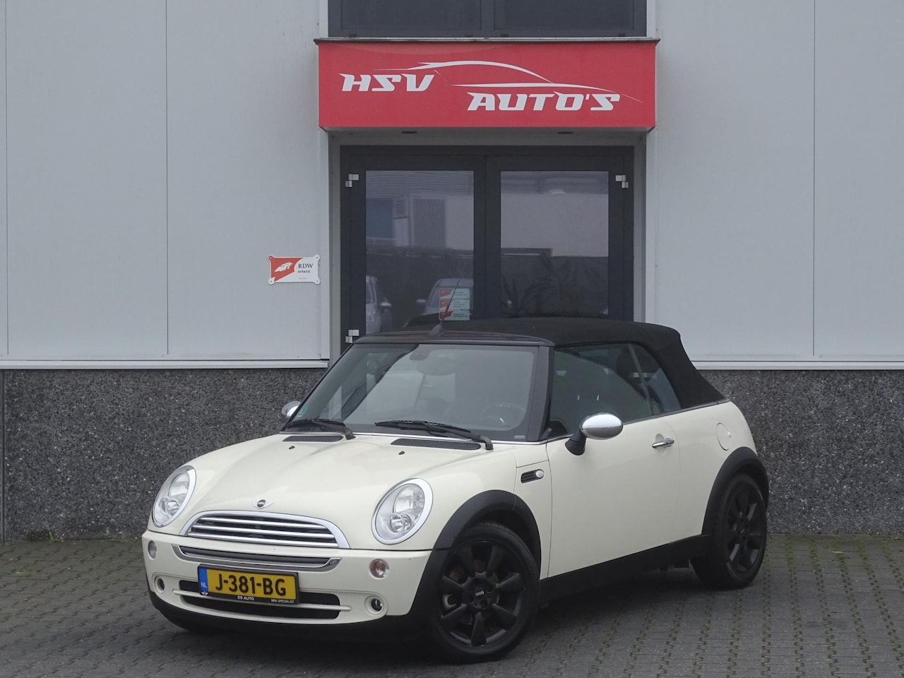 MINI Cabrio - 1.6 One cabriolet airco LM 2006 wit - AutoWereld.nl