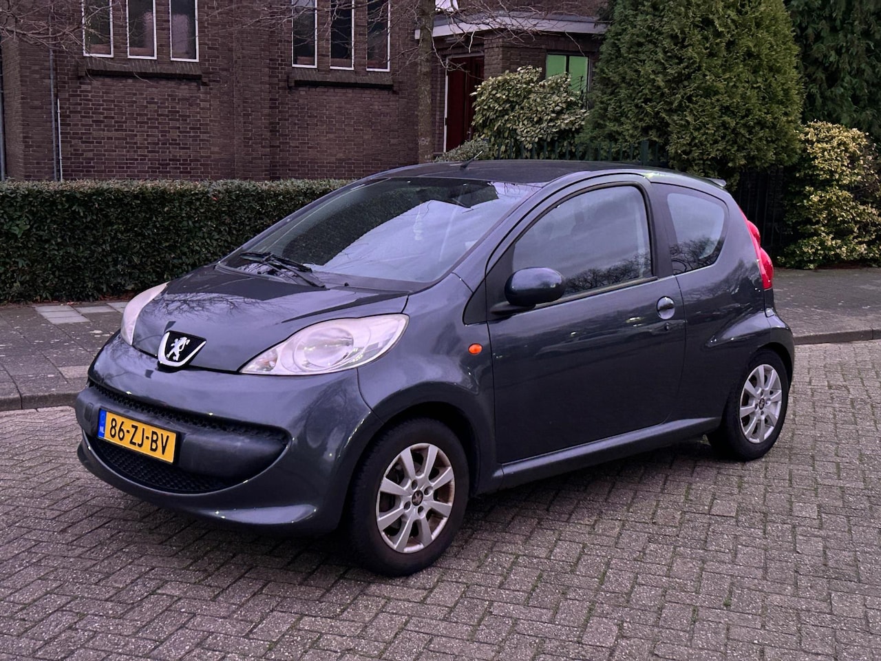 Peugeot 107 - 1.0-12V XS Urban Move 2008 stuurbekrachtiging! zuinig! centrale vergrendeling! lichtmetale - AutoWereld.nl