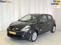 Renault Clio - 2.0 Initiale|AUTOMAAT|NAP|APK10-24|LEDER|CRUISE|NAVI|PARK SENS|AIRCO