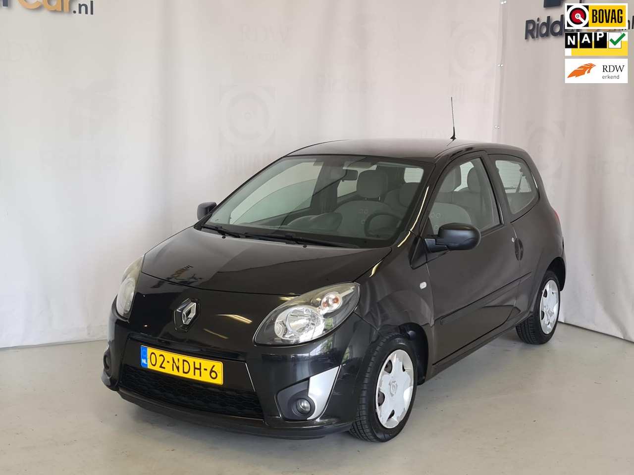 Renault Twingo - 1.2 Authentique|2E EIG|NAP|APK7-24|AIRCO|ELEK RAMEN|CENTR DEUR - AutoWereld.nl