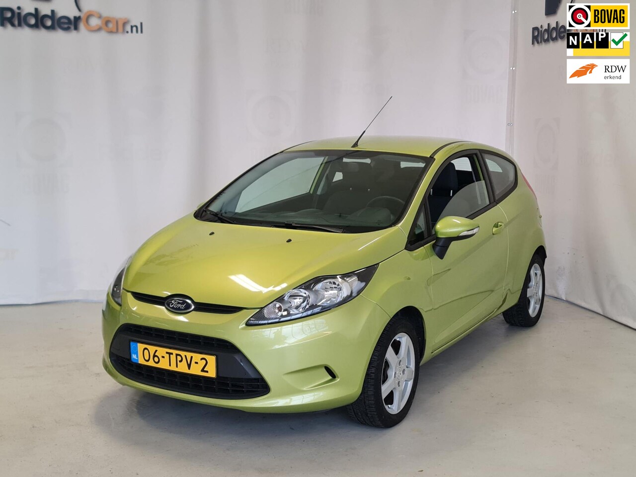 Ford Fiesta - 1.25 Ghia|1E EIG|NAP|APK11-24|AIRCO|VELGEN|ELEK RAMEN|CENTR DEUR - AutoWereld.nl