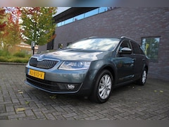 Skoda Octavia Combi - 1.0 TSI Greentech Style Business Automaat