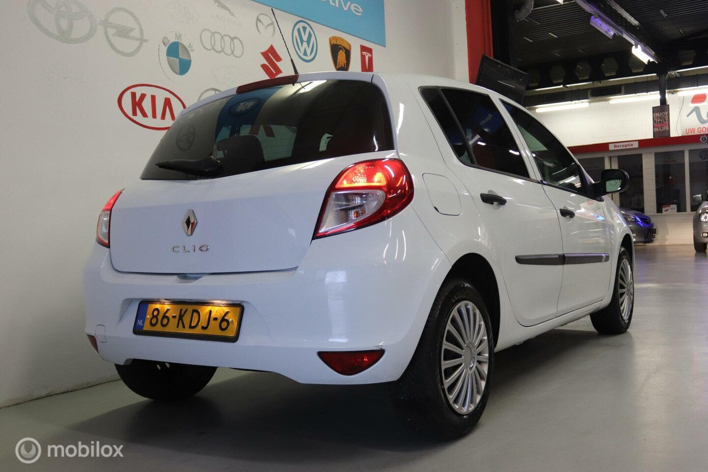 Renault Clio - 1.2 TCe Special Line met nieuw APK - AutoWereld.nl